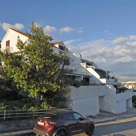 La Marsa Apartment *